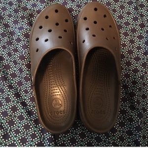 NEW WOMEN CHOCOLATE BROWN CROCS